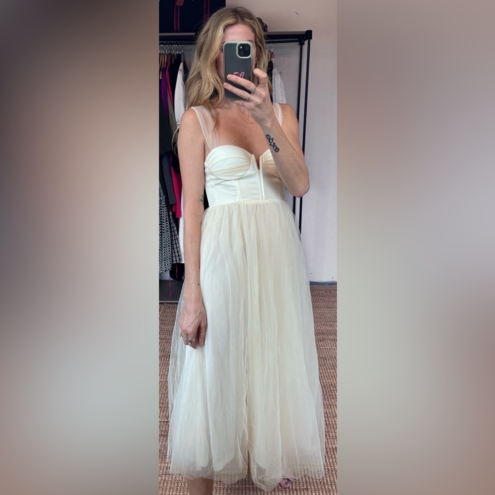 NWT Hello Molly Tulle Skirt Cream Midi Corset Bodice Tie Back Bridal Midi Dress - Picture 3 of 17